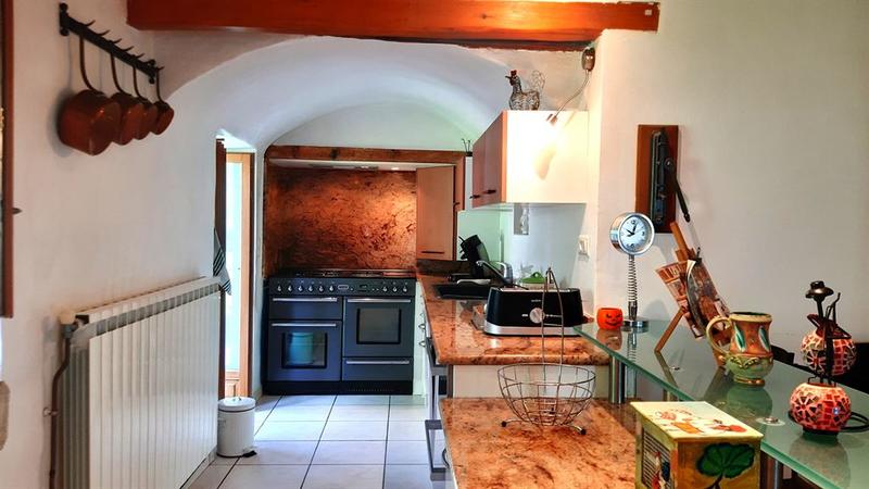 Maison - 200 m² - 9 pièces