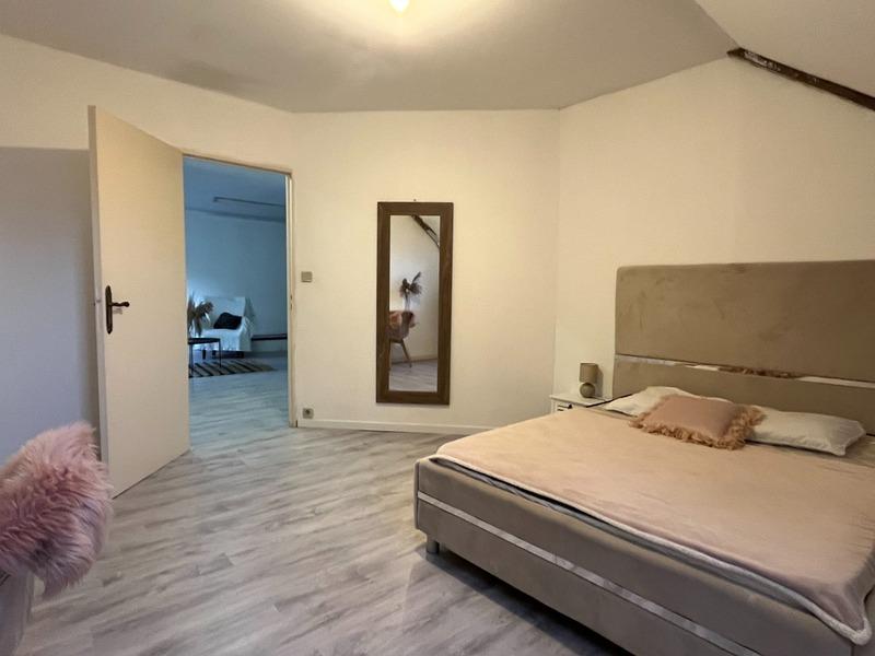 Maison - 252 m² - 13 pièces