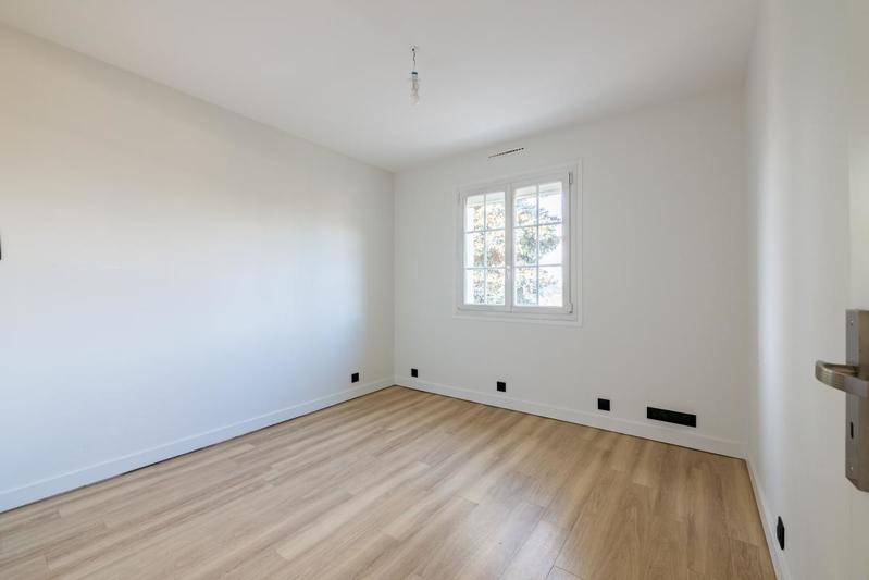 Maison - 111 m² - 5 pièces