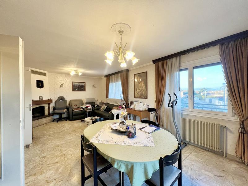 Maison - 138 m² - 5 pièces