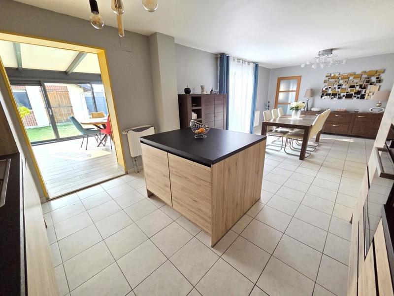 Pavillon - 165 m² - 9 pièces