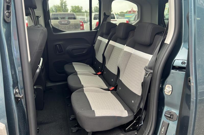 Citroën Berlingo Hdi 130 Eat8 Max Tpano