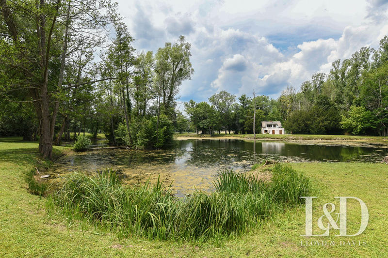 Maison - 310 m² - 14 pièces