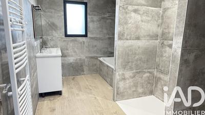 Maison - 163 m² - 6 pièces