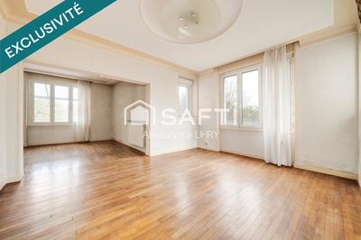 Maison de maîtres - 250 m² - 8 pièces