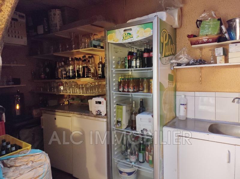 Fonds de commerce - Magasins - 111 m²