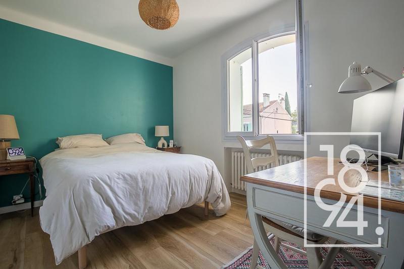 Appartement - 141 m² - 5 pièces