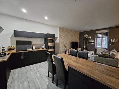 Maison de ville - 162 m² - 9 pièces