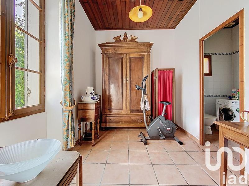 Maison - 267 m² - 9 pièces