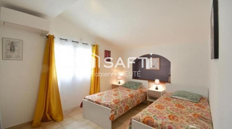 Maison - 240 m² - 8 pièces