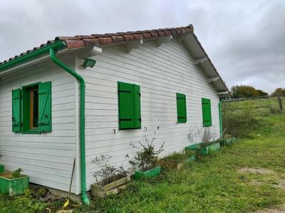 Maison de bois - 84 m² - 4 pièces