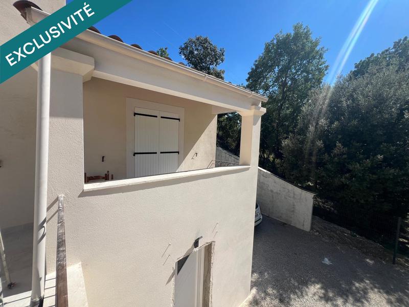 Maison - 210 m² - 7 pièces