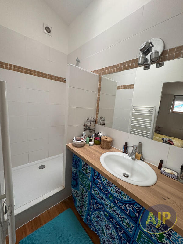 Maison - 165 m² - 6 pièces