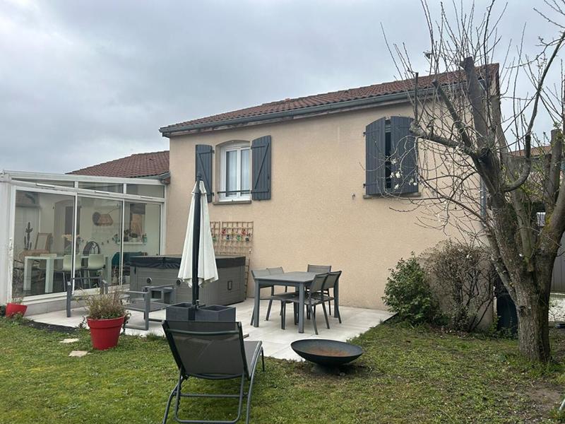 Maison - 105 m² - 6 pièces