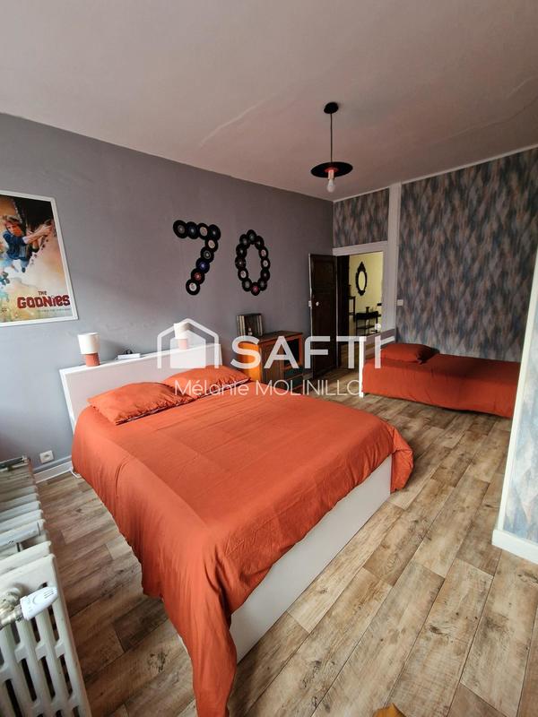 Maison - 204 m² - 12 pièces