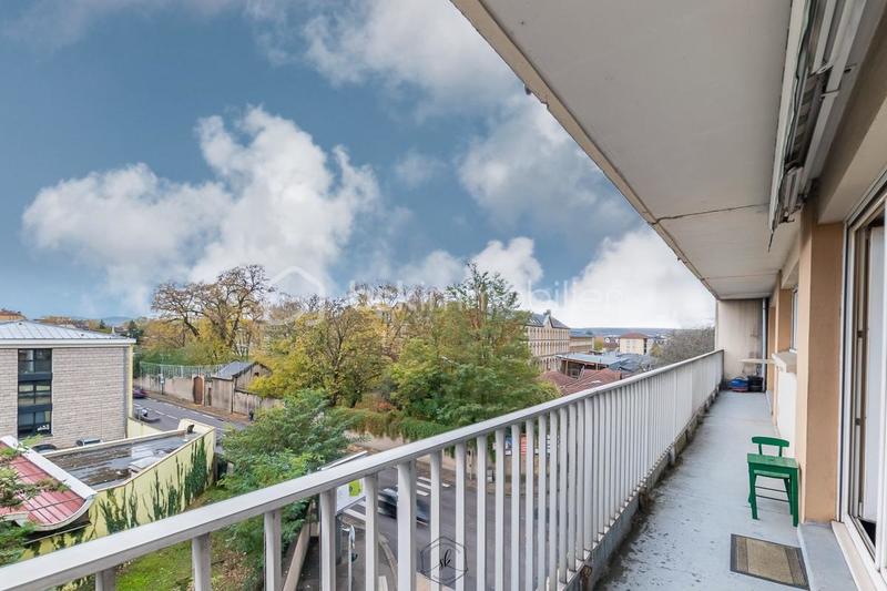 Appartement - 83 m² - 4 pièces