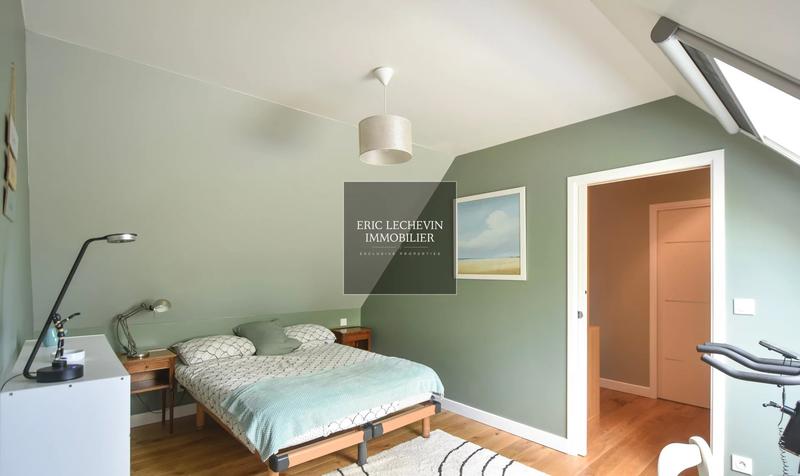 Maison - 293 m² - 8 pièces