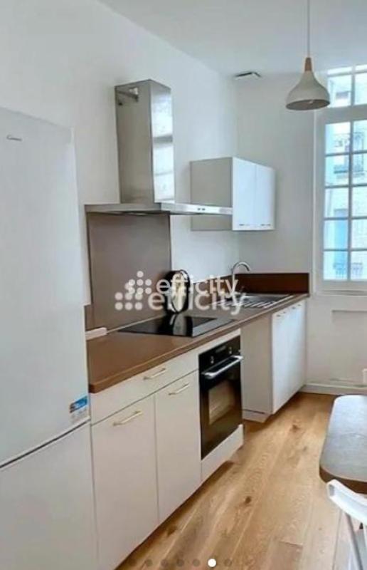 Immeuble - 105 m² - 5 pièces