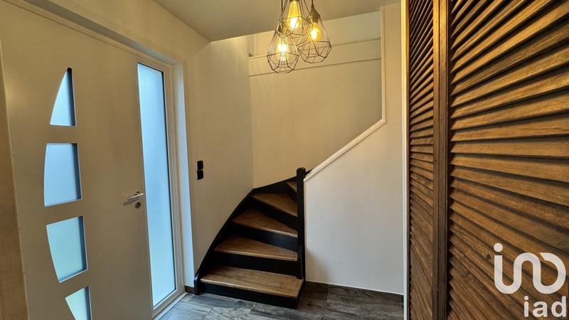 Maison - 98 m² - 5 pièces