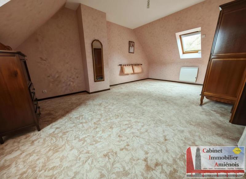 Pavillon - 150 m² - 8 pièces