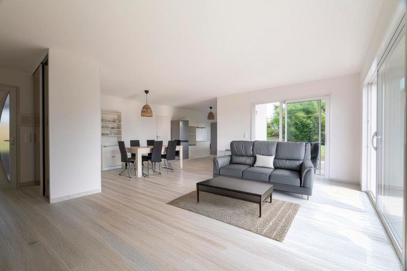 Maison - 99 m² - 4 pièces