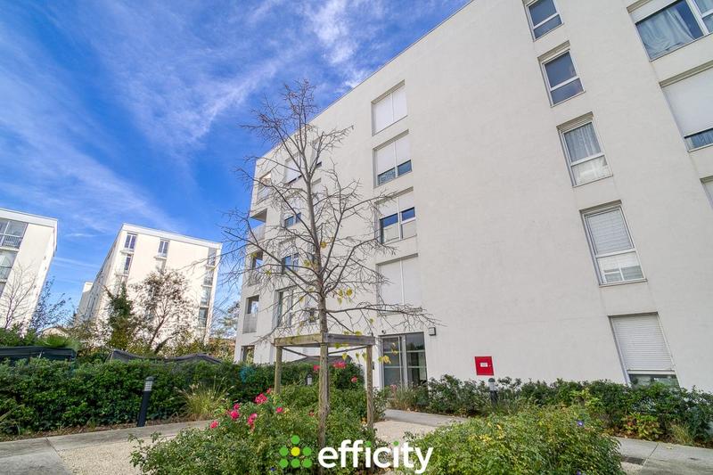 Appartement - 82 m² - 4 pièces