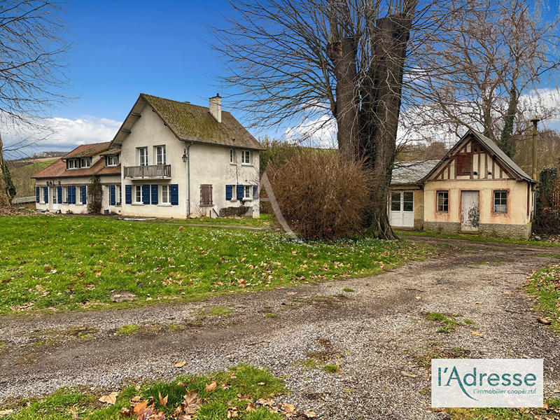 Maison - 258 m² - 7 pièces