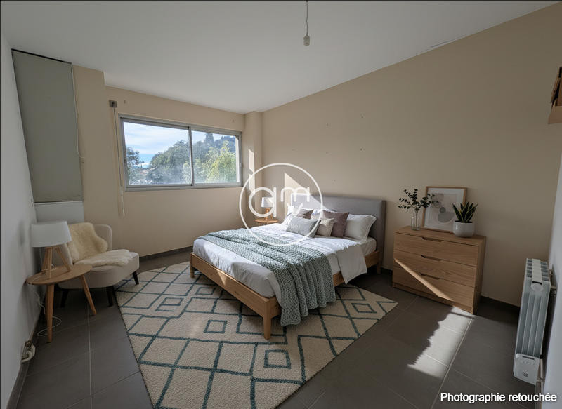 Appartement - 90 m² - 3 pièces