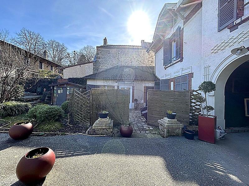 Immeuble - 576 m² - 20 pièces