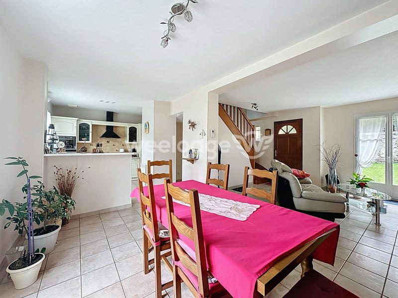 Maison traditionnelle - 99 m² - 5 pièces