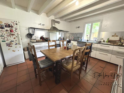 Maison traditionnelle - 189 m² - 6 pièces