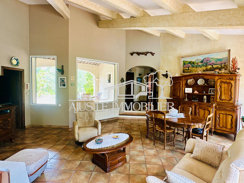 Maison - 145 m² - 5 pièces