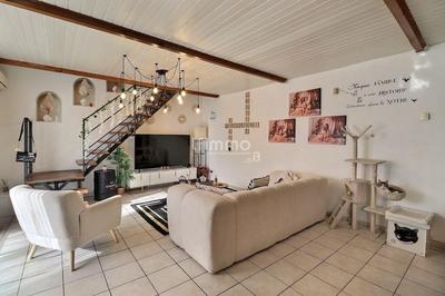 Maison - 101 m² - 5 pièces