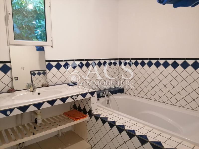 Maison - 162 m² - 6 pièces