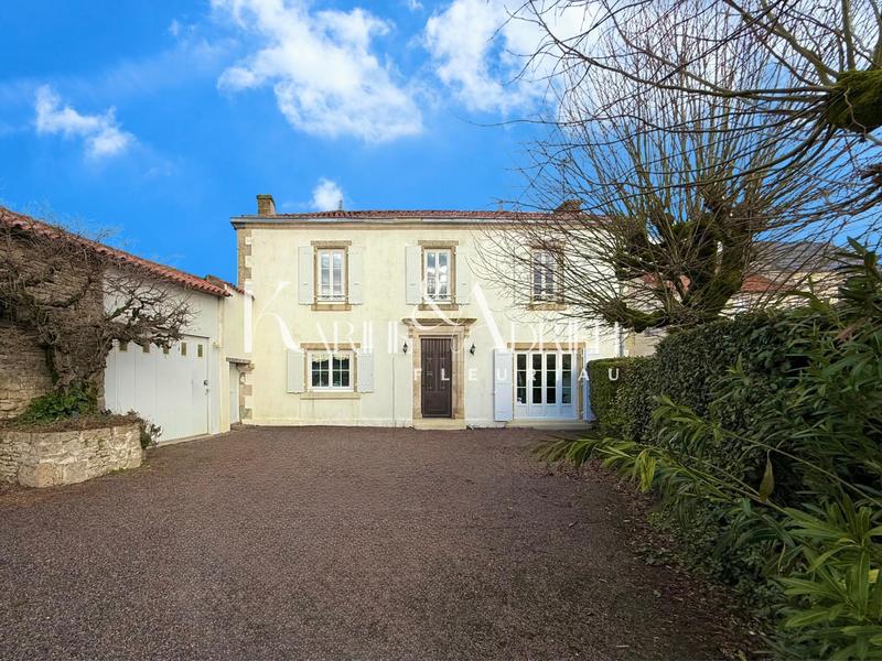 Maison - 140 m² - 6 pièces