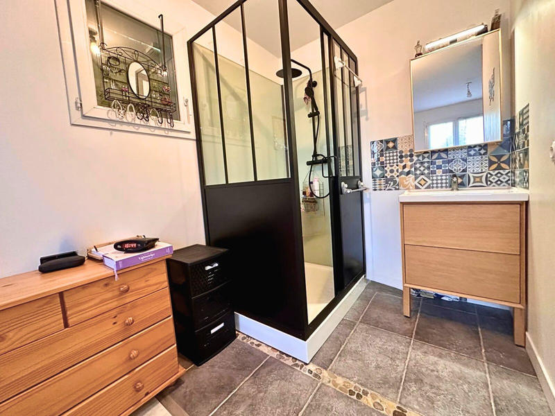 Maison - 170 m² - 9 pièces