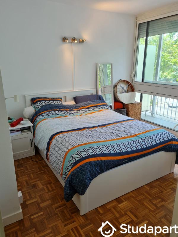 Chambre - 11 m² - 1 pièce