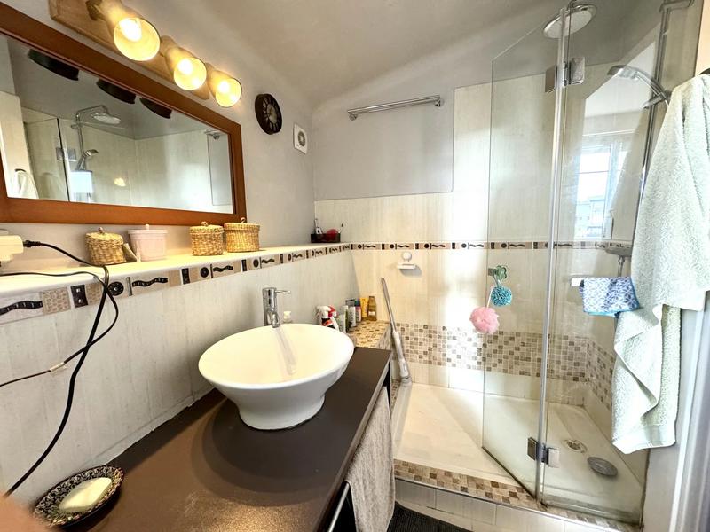 Appartement - 92 m² - 4 pièces