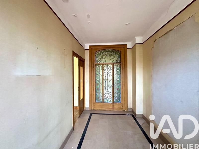 Maison - 300 m² - 14 pièces