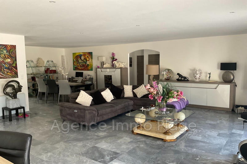 Demeure - 126 m² - 5 pièces