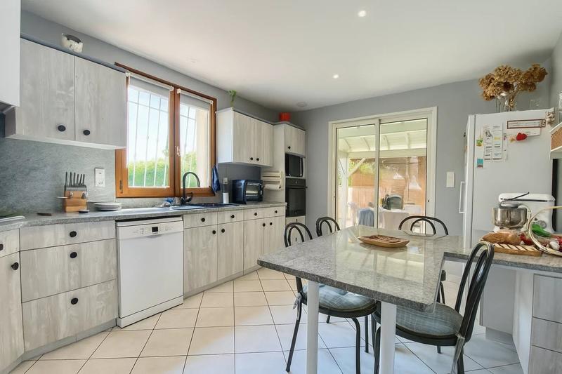 Maison - 142 m² - 6 pièces