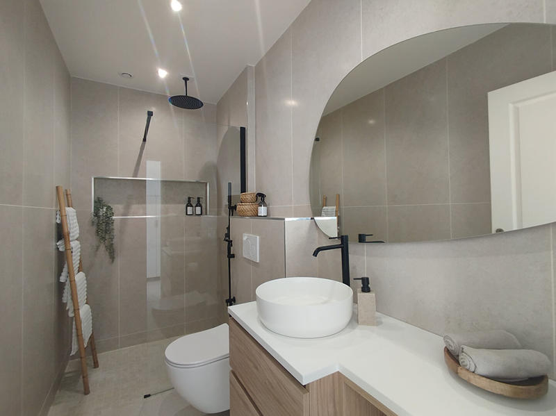 Maison - 170 m² - 8 pièces