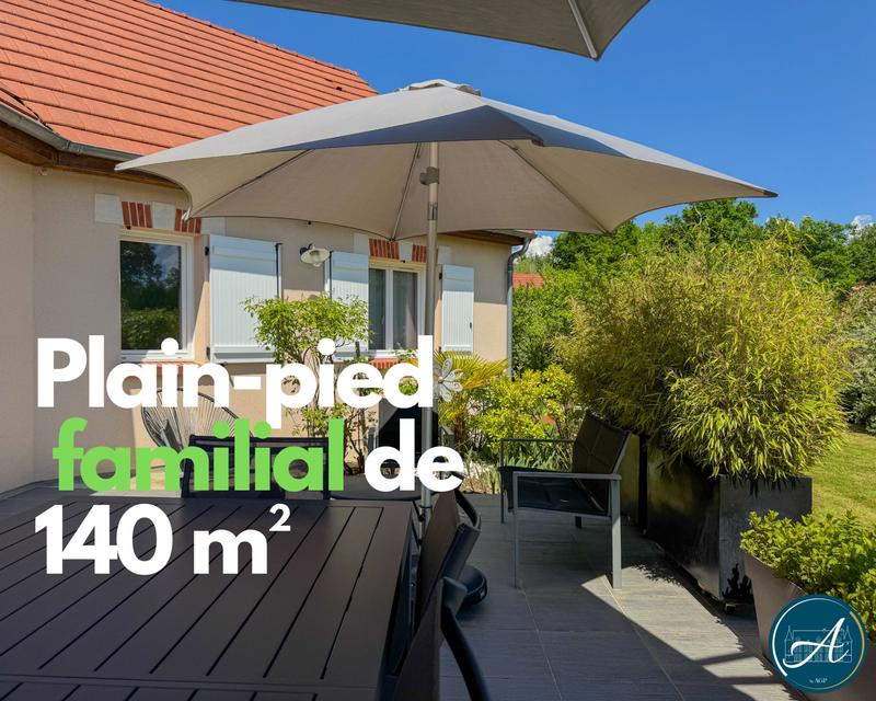 Maison traditionnelle - 140 m² - 6 pièces