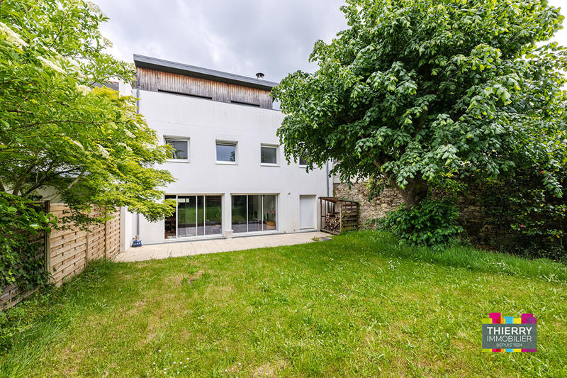 Maison - 178 m² - 6 pièces