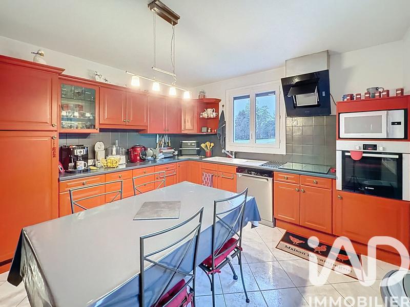 Maison - 258 m² - 8 pièces