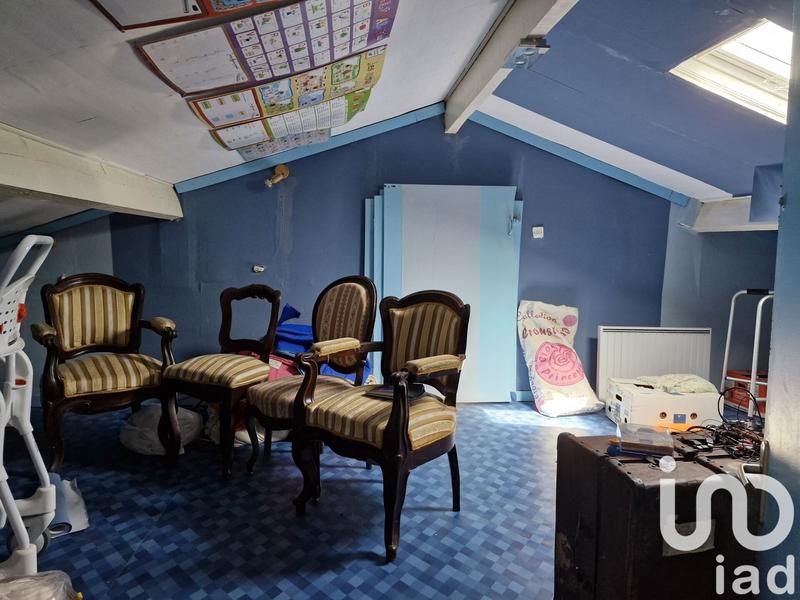 Maison - 216 m² - 10 pièces