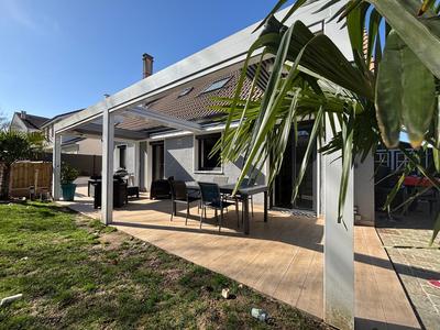 Maison - 163 m² - 7 pièces