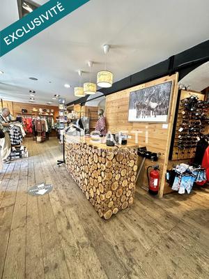 Local commercial - 170 m² - 4 pièces