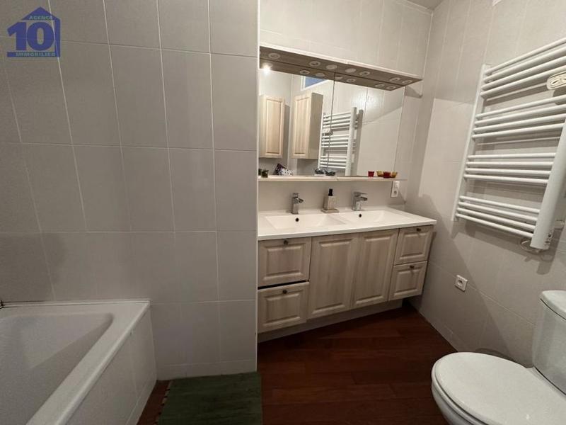 Maison - 105 m² - 6 pièces