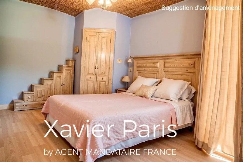 Maison - 202 m² - 8 pièces